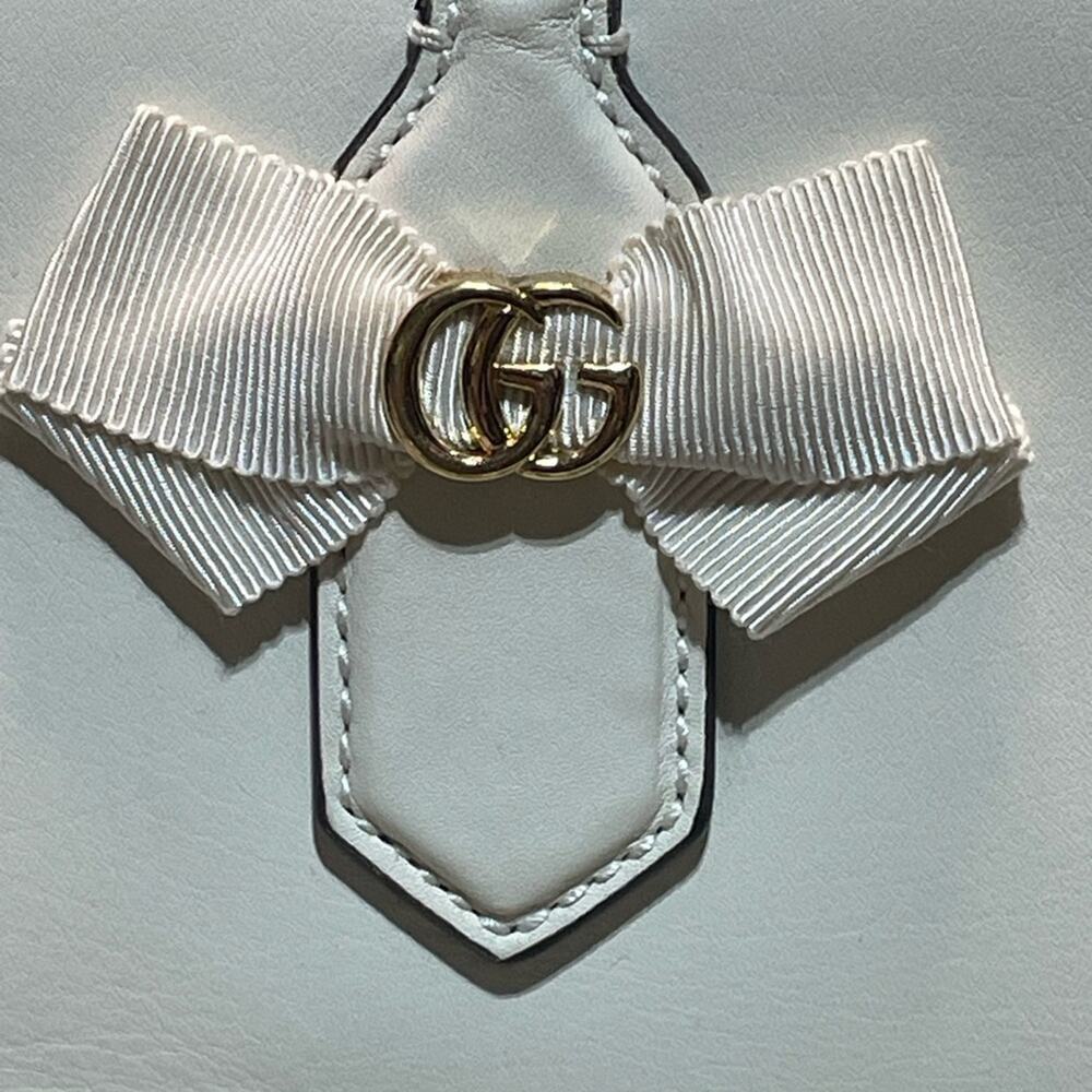 Gucci Ivory Leather tote / Hand Bag in good condition, comes with a COA - Picture 2 of 9